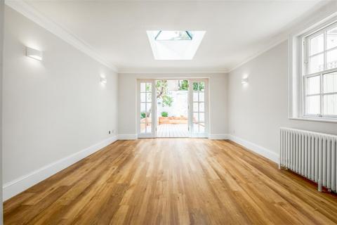 4 bedroom detached house to rent, Camden Terrace, Brighton