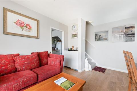 41 Wolsey Close, Worcester Park, KT4 7EF