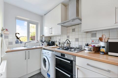 41 Wolsey Close, Worcester Park, KT4 7EF