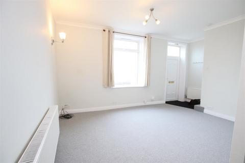 2 bedroom terraced house to rent, Planetrees Street, Allerton, Bradford