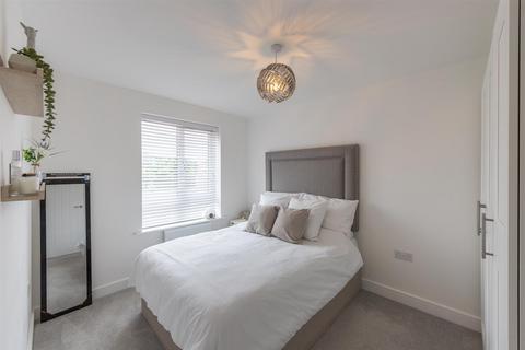 2 bedroom apartment for sale, Sunflower Drive, Great Park, NE13