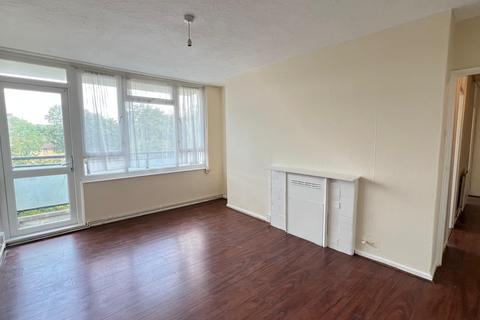 2 bedroom flat to rent, Foxborough Gardens, London SE4