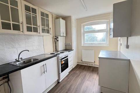 2 bedroom flat to rent, Foxborough Gardens, London SE4