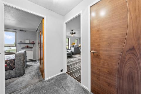 1 bedroom ground floor flat for sale, Springbank Gardens, Falkirk, FK2