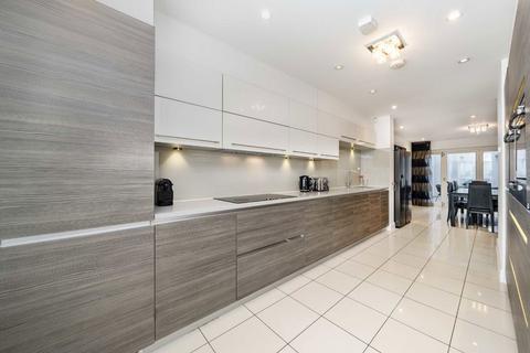 48e Mountfield Road, London, W5 2NQ