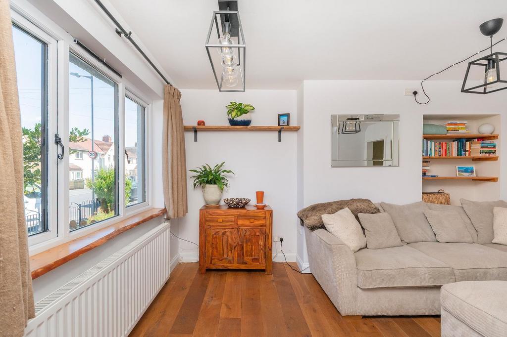 6 M5 RBR - Living Room B.jpg