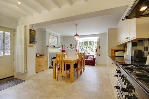 4 bedroom detached house for sale, Houghton Hill, Houghton