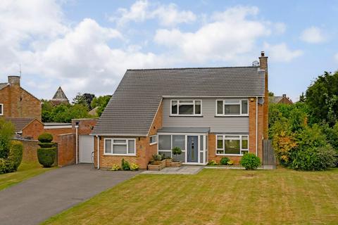 1 Cherry Glebe, Mersham, Ashford, TN25 6NL