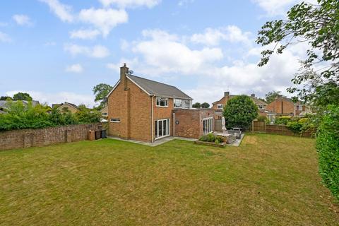 1 Cherry Glebe, Mersham, Ashford, TN25 6NL