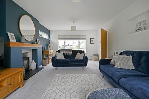 1 Cherry Glebe, Mersham, Ashford, TN25 6NL