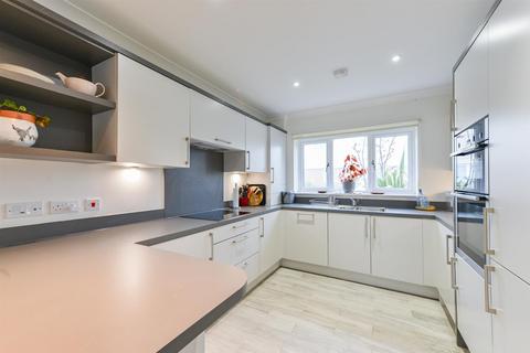 3 bedroom detached house for sale, George Close, Capel-Le-Ferne, Folkestone