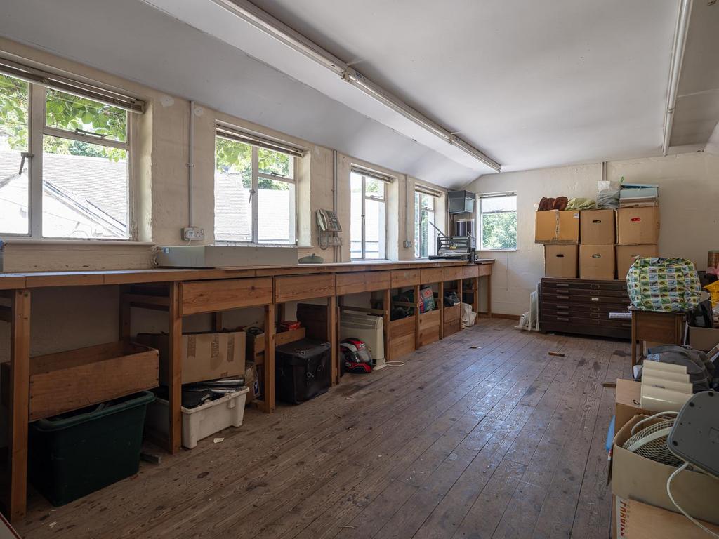 Studio above worksho