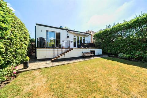 undefined, Caldecote Gardens, Bushey WD23