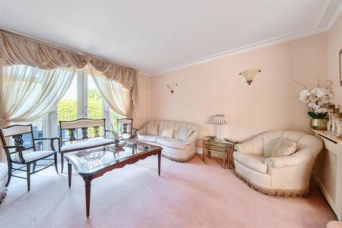 undefined, Caldecote Gardens, Bushey WD23