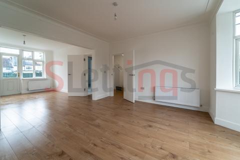 3 bedroom semi-detached house to rent, Hendon, London, NW4