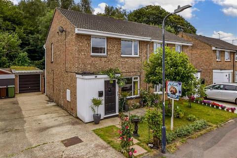 70 Betsham Road, Maidstone, ME15 8TX