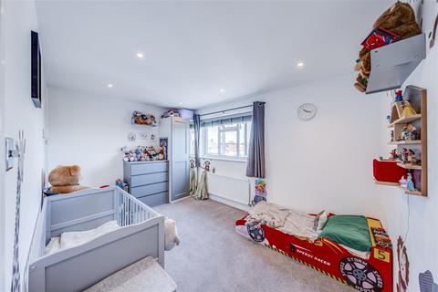 38 Walker Close, Dartford, DA1 4SR