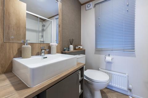 2 bedroom lodge for sale, Regal Autograph at Tallington Lakes, Tallington Lakes Leisure Park Ltd, Barholm Road PE9