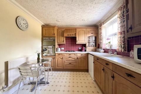 4 bedroom detached house for sale, Williams Close, Ely, Cambridgeshire