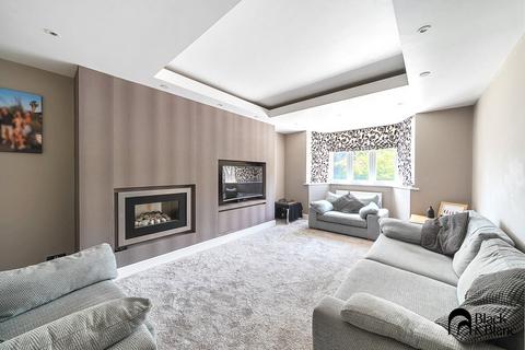 3 bedroom semi-detached house for sale, Village Way, Beckenham, BR3