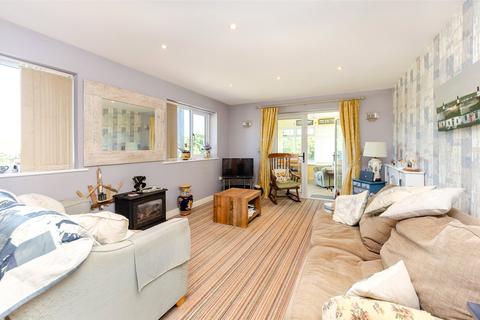 3 bedroom end of terrace house for sale, Bull Bay, Amlwch, Isle of Anglesey, LL68
