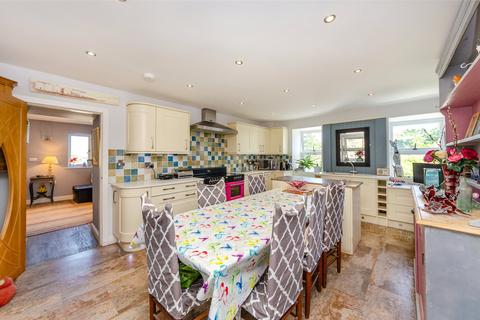 3 bedroom end of terrace house for sale, Bull Bay, Amlwch, Isle of Anglesey, LL68