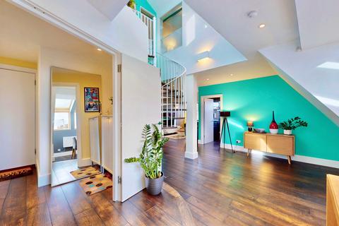 2 bedroom apartment for sale, Empire Square, Holloway