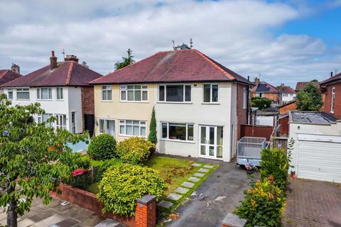 3 bedroom semi-detached house for sale, Carisbrooke Drive, Southport PR9