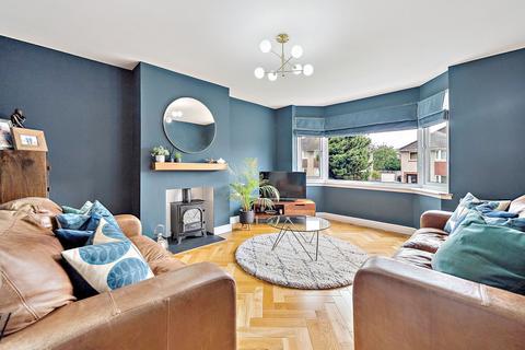 17 Kippen Drive, Clarkston, Glasgow, G76 8JG