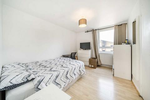 84 Maskell Road, London, SW17 0LE