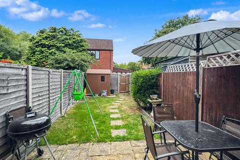 undefined, Brook Gardens, Farnborough