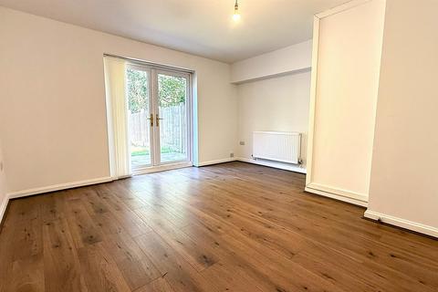 2 bedroom terraced house for sale, Kings Close, Birmingham B30
