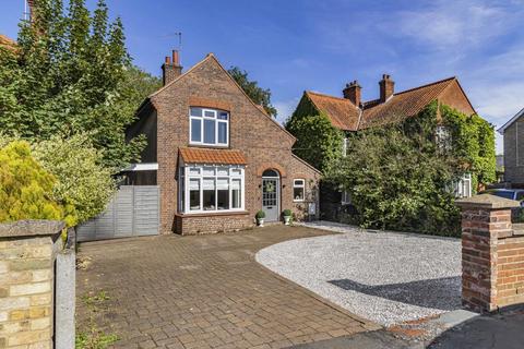 16 Cambridge Road, Ely, CB7 4HL