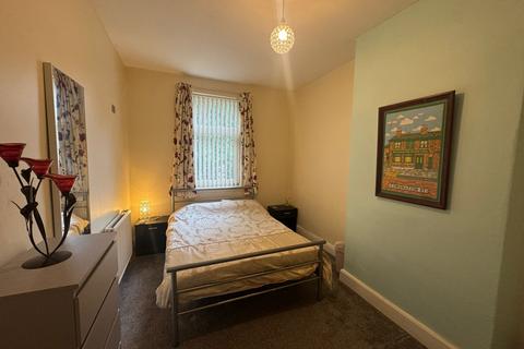 1 bedroom terraced house to rent, Eccles, M30