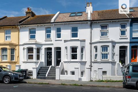 1 bedroom flat to rent, Queens Park Road, Brighton BN2