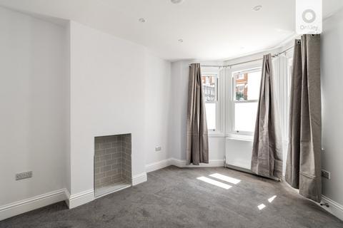 1 bedroom flat to rent, Queens Park Road, Brighton BN2