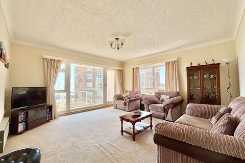 2 bedroom apartment for sale, West Parade , Bexhill On Sea, TN39
