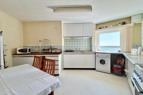 2 bedroom apartment for sale, West Parade , Bexhill On Sea, TN39