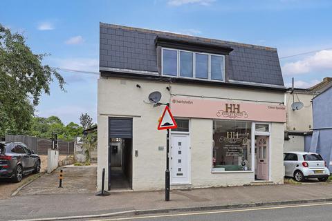 Studio for sale, Kings Place, Buckhurst Hill, IG9