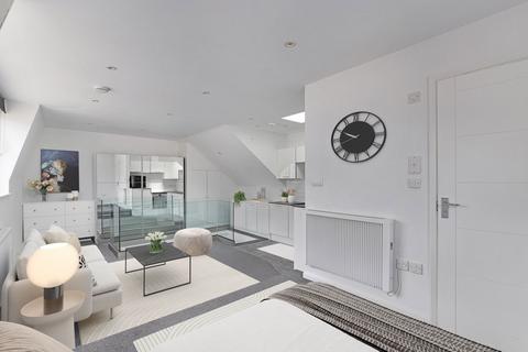 Studio for sale, Kings Place, Buckhurst Hill, IG9
