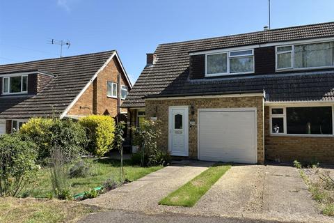 13 Castle Hill, Daventry, NN11 4AQ