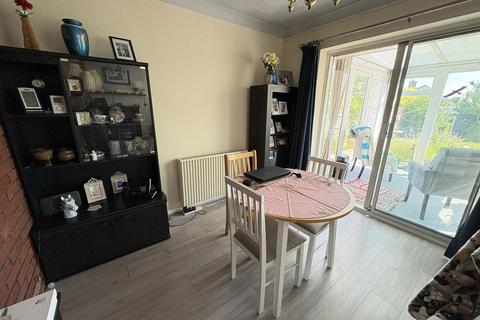 13 Castle Hill, Daventry, NN11 4AQ
