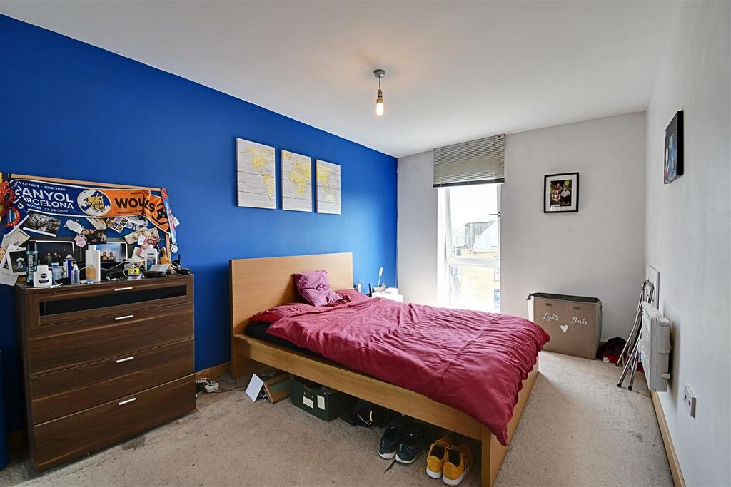 Bedroom 1 1.jpg