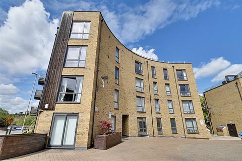 2 bedroom flat for sale, Elder Court, Hertford SG13
