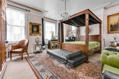 5 bedroom semi-detached house for sale - Arlington Gardens, London