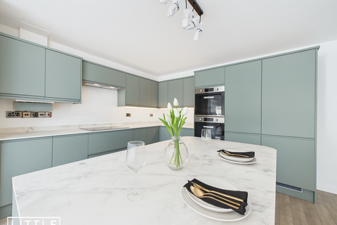 3 bedroom detached house for sale, Hawthorn Road, Sutton Leach, WA9