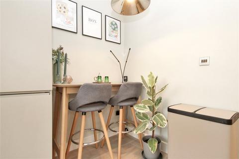 3 Flora Mews, London, SE18 2AL