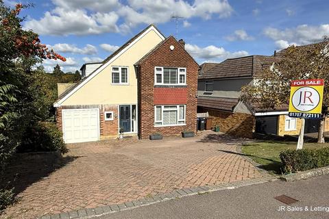 3 bedroom detached house for sale, Warwick Avenue, Cuffley