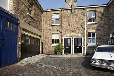 2 bedroom terraced house to rent, St. Johns Place, Hove BN3