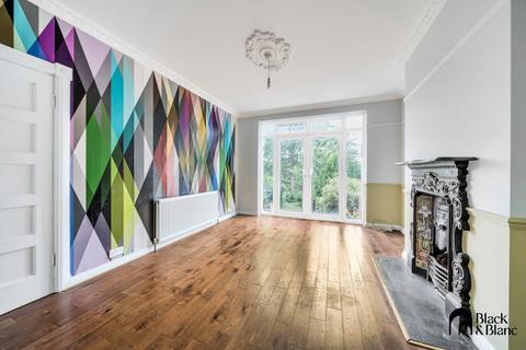 3 bedroom semi-detached house for sale, Wood Lodge Lane, West Wickham, BR4